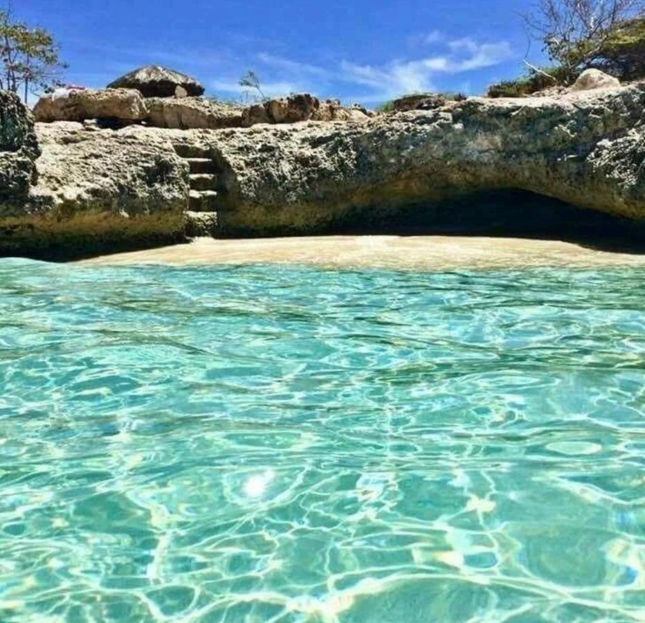 Mo Place Paradera Luaran gambar