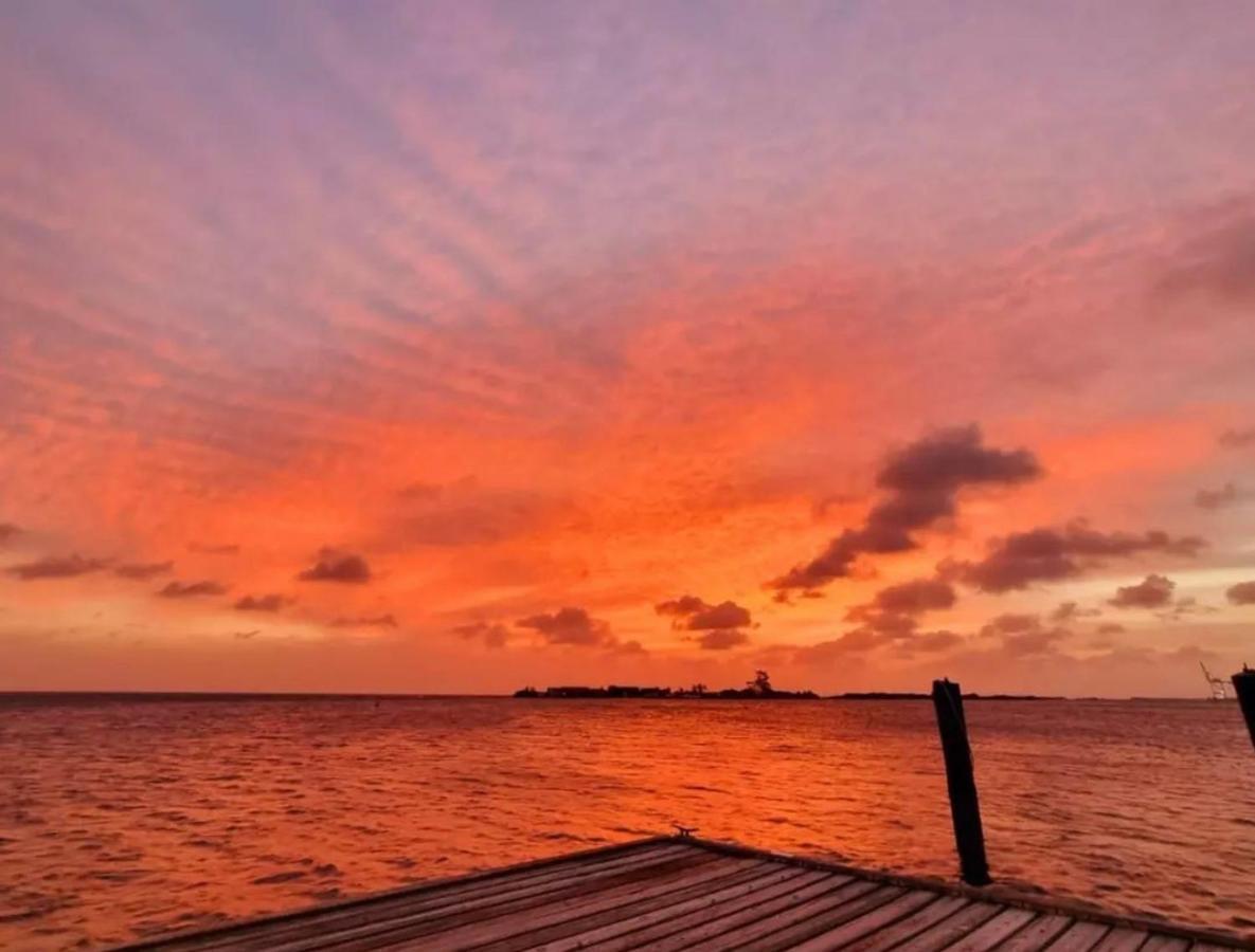 Mo Place Paradera Luaran gambar